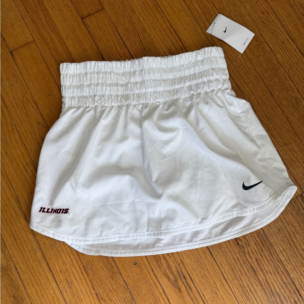 Nike / Illinois White athletic Skirt new with tags